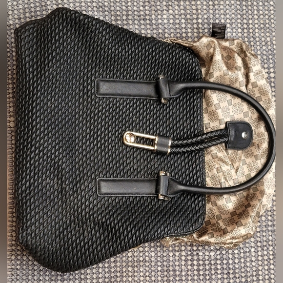 Just Fab purse. - Picture 14 of 15